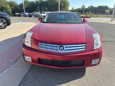 Used 2004 Cadillac XLR RWD image 2