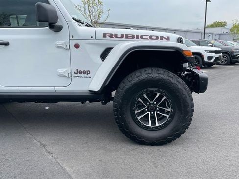 Certified 2024 Jeep Wrangler Unlimited Rubicon AWD/4WD image 7