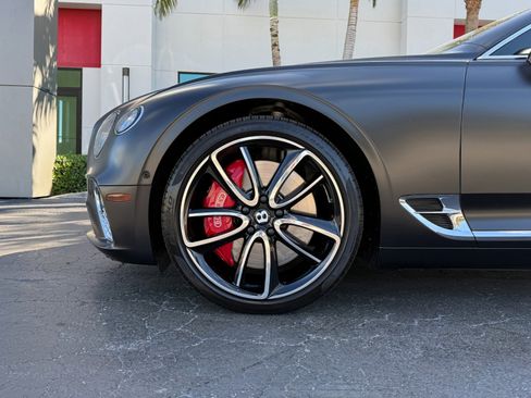 Used 2022 Bentley Continental GT image 13