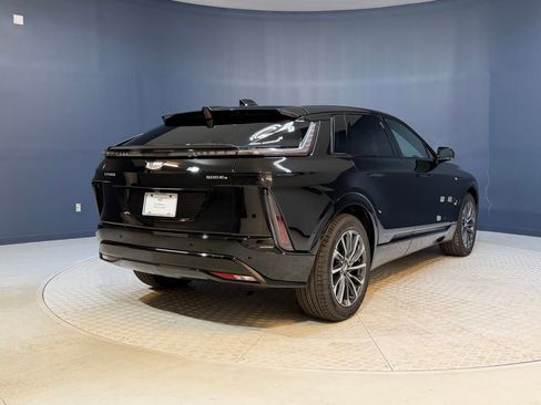 New 2026 Cadillac Lyriq Sport AWD/4WD image 9