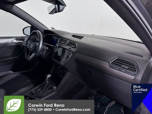 Used 2022 Volkswagen Tiguan SE R-Line image 31