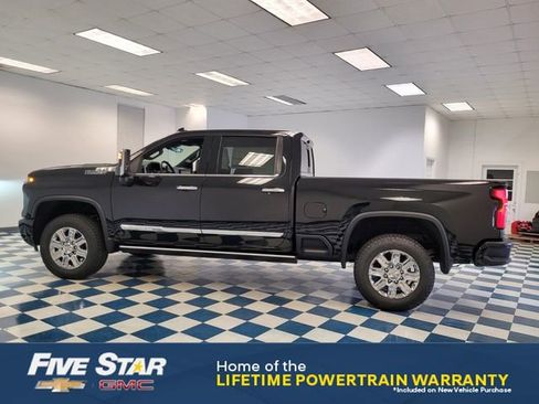 New 2026 Chevrolet Silverado 2500 High Country w/ High Country Premium Package AWD/4WD image 4