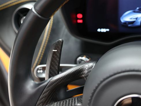 Used 2019 McLaren 570S Spider RWD image 29