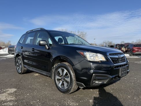 Used 2017 Subaru Forester 2.5i w/ Alloy Wheel Package image 11