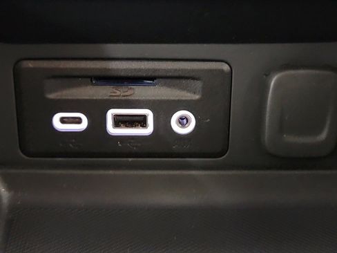 Used 2024 GMC Terrain AT4 w/ Tech Package image 25