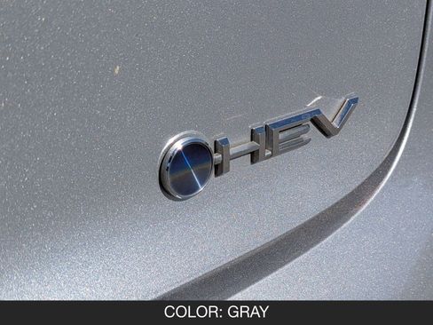 Used 2024 Toyota Prius LE image 12