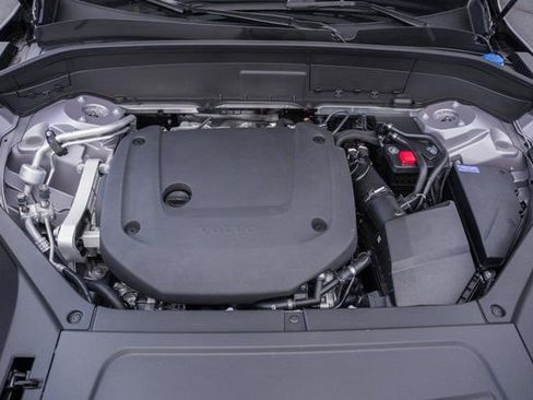 New 2026 Volvo XC90 B6 Plus w/ Protection Package Premier image 19