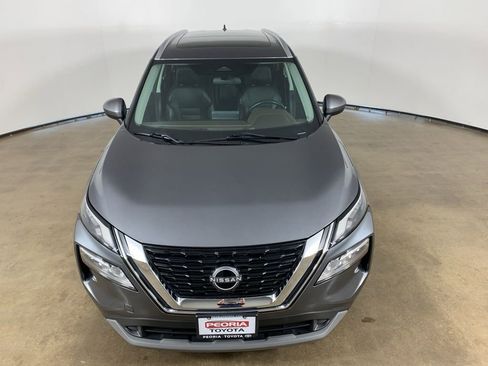 Used 2023 Nissan Rogue SV w/ SV Premium B Package image 4