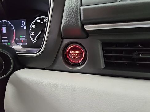 New 2025 Honda Pilot Touring image 25