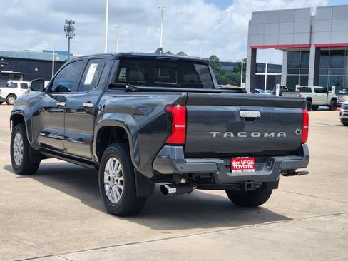 Used 2024 Toyota Tacoma Limited w/ Limited Package (LT) AWD/4WD image 5