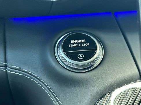 Used 2025 Mercedes-Benz SL 55 AMG 4MATIC image 25