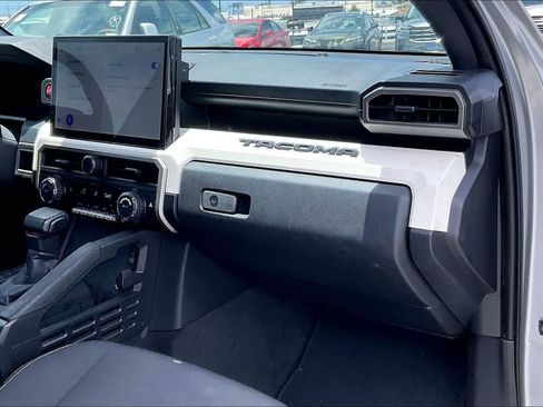 Used 2024 Toyota Tacoma TRD Off-Road AWD/4WD image 23