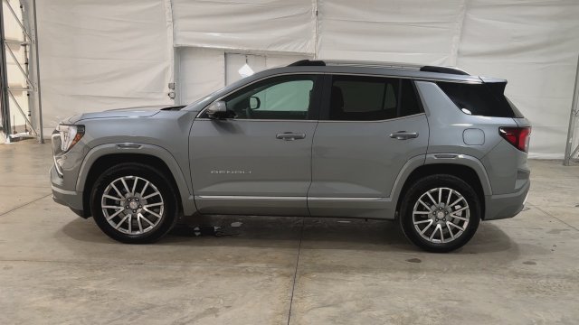 New 2026 GMC Terrain Denali w/ LPO, Floor Liner Package AWD/4WD image 5