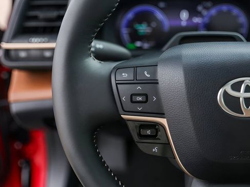 Used 2026 Toyota Crown Limited w/ Advanced Technology Package image 14