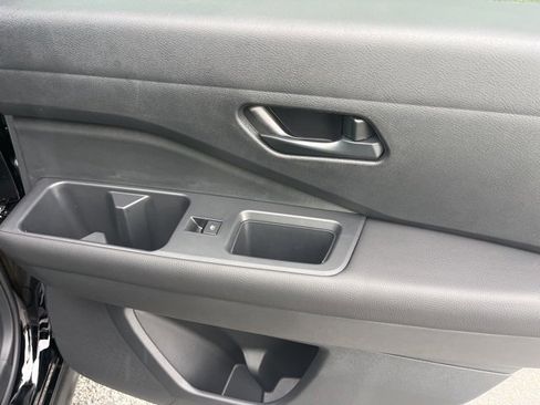 New 2025 Nissan Pathfinder SV image 23