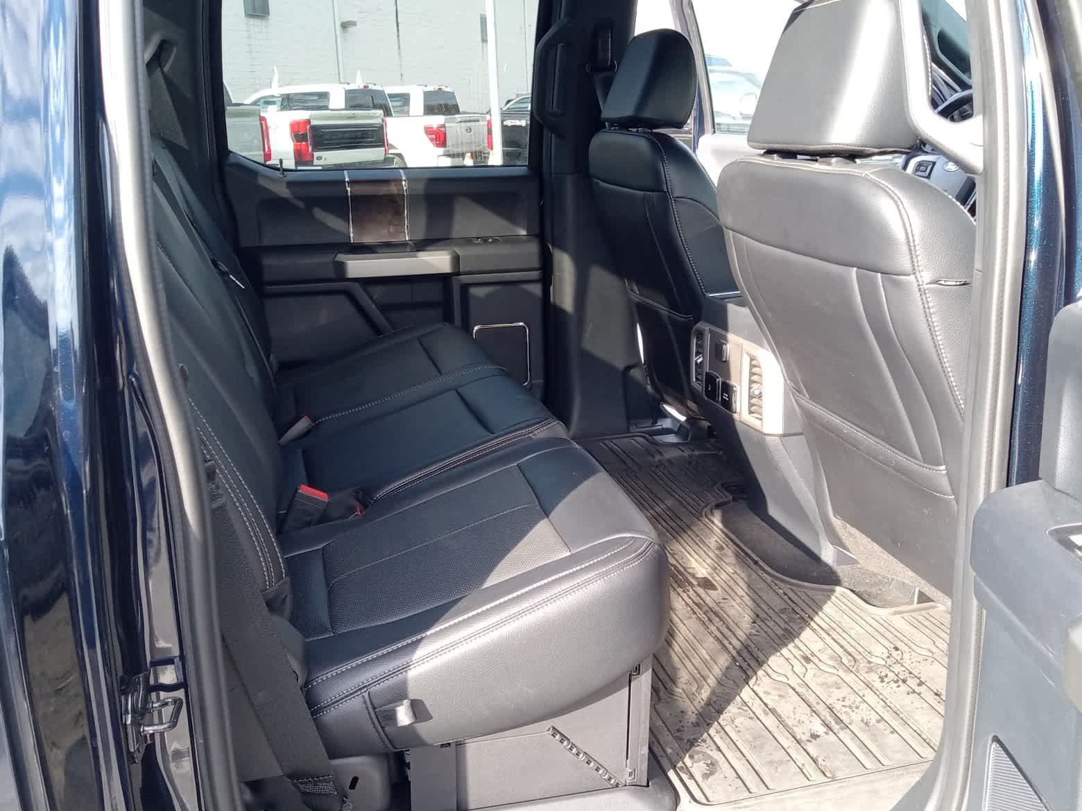 Used 2022 Ford F250 Lariat w/ Lariat Ultimate Package AWD/4WD image 37