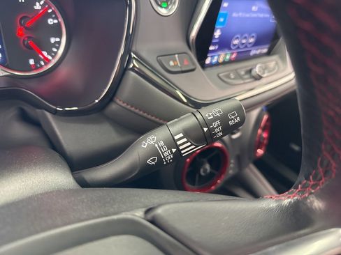 Used 2021 Chevrolet Blazer RS w/ Enhanced Convenience Package image 23