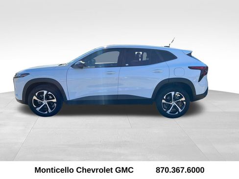 Used 2024 Chevrolet Trax RS w/ Driver Confidence Package image 6