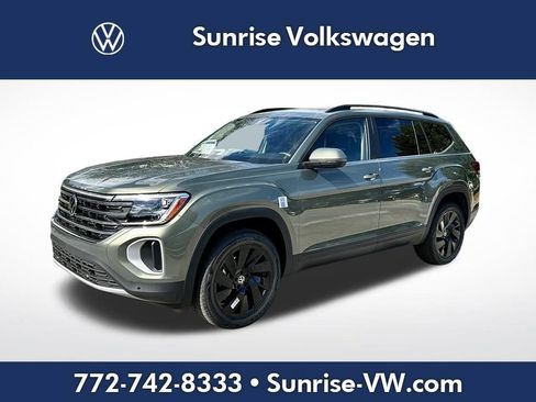 New 2026 Volkswagen Atlas SE image 1