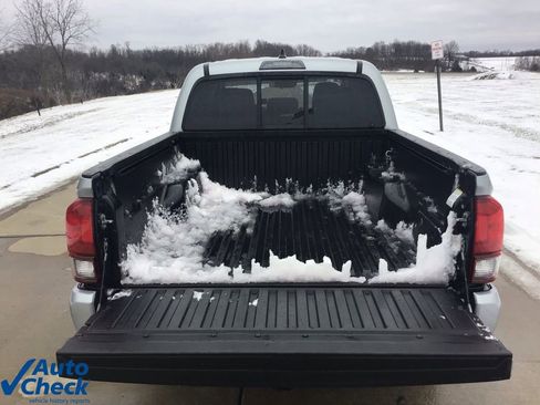 Used 2023 Toyota Tacoma SR image 5