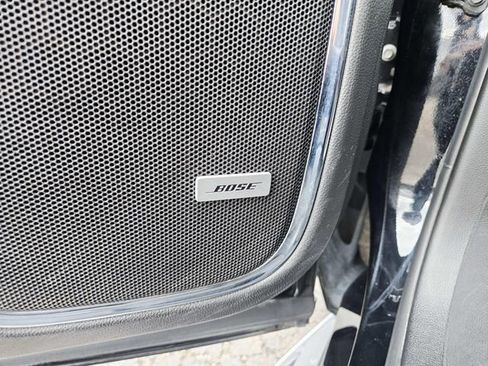 Used 2020 Chevrolet Suburban Premier w/ Premier 6.2L Value Package image 39