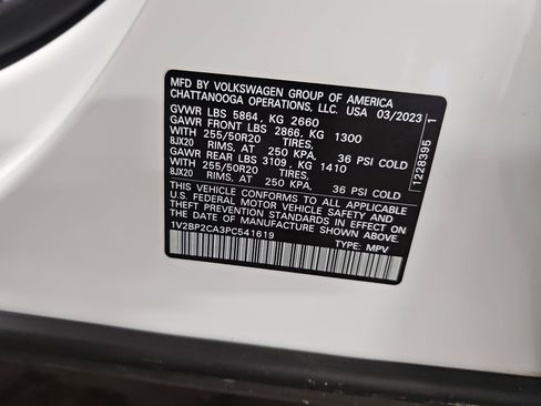Used 2023 Volkswagen Atlas SEL AWD/4WD image 37