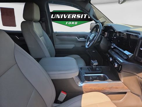 Used 2025 GMC Sierra 1500 SLT w/ SLT Premium Plus Package AWD/4WD image 25
