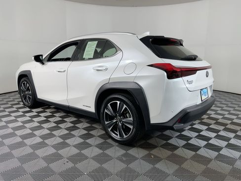 Used 2021 Lexus UX 250h w/ Premium Package image 3