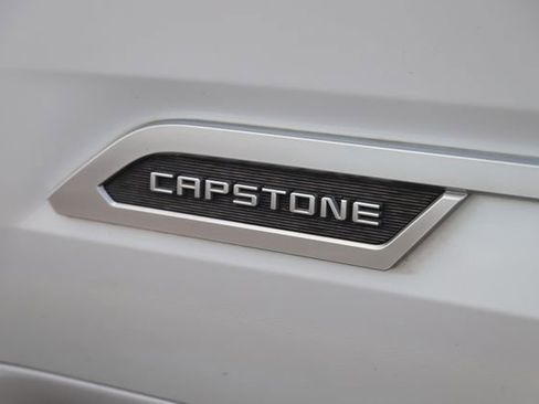 Used 2024 Toyota Tundra Capstone AWD/4WD image 3