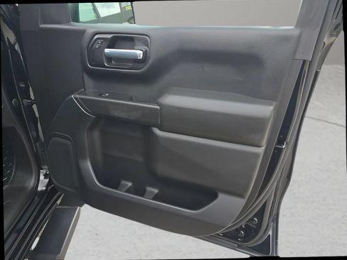 Used 2021 Chevrolet Silverado 1500 Custom w/ Safety Confidence Package AWD/4WD image 17