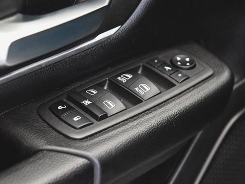 Used 2022 RAM 1500 Big Horn image 9