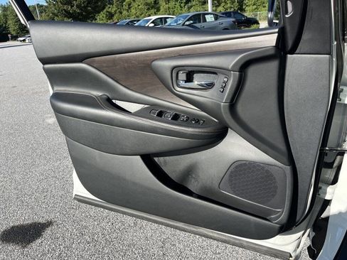 Certified 2024 Nissan Murano Platinum w/ Cargo Package image 15