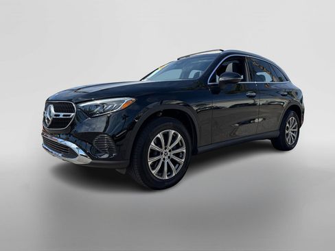 Certified 2026 Mercedes-Benz GLC 300 4MATIC image 9