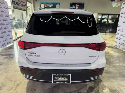 Used 2023 Mercedes-Benz EQB 300 4MATIC w/ Driver Assistance Package image 9