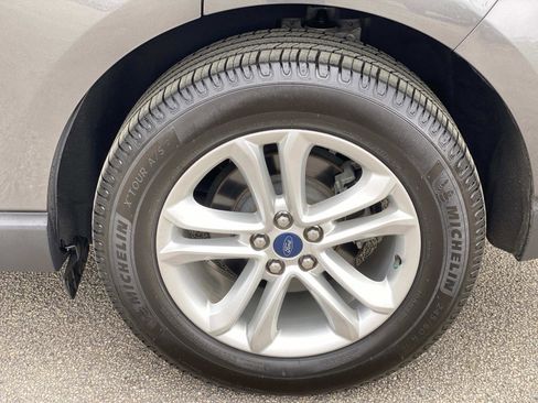 Used 2020 Ford Edge SEL image 14