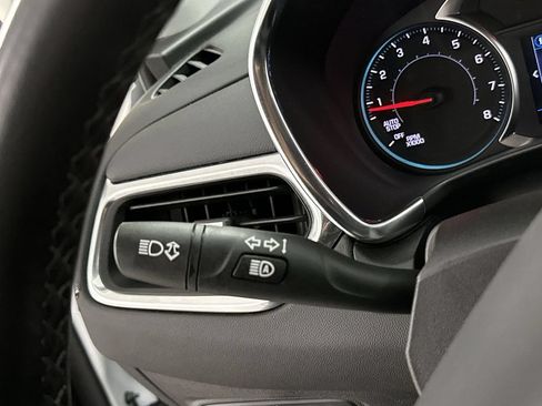 Used 2024 Chevrolet Equinox LT AWD/4WD image 44