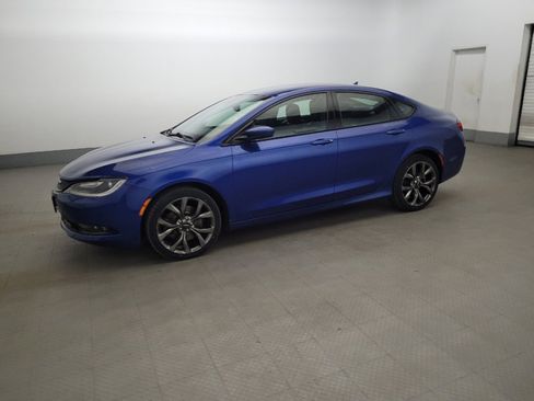 Used 2015 Chrysler 200 S w/ Navigation & Sound Group I image 2