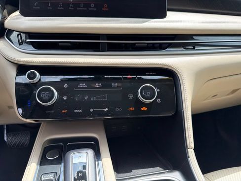 Used 2023 INFINITI QX60 Sensory w/ Vision Package AWD/4WD image 24