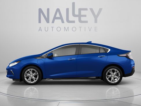 Used 2018 Chevrolet Volt Premier w/ Driver Confidence Package FWD image 2