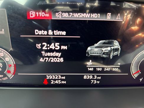 Used 2022 Audi Q5 2.0T Premium Plus w/ Premium Plus Package AWD/4WD image 27