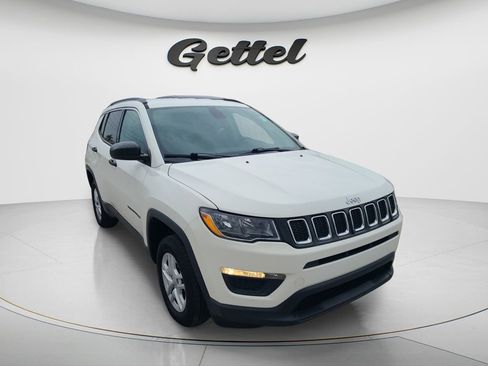 Used 2020 Jeep Compass Sport w/ Cold Weather Group AWD/4WD image 3