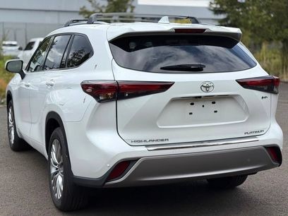 Used 2026 Toyota Highlander Platinum