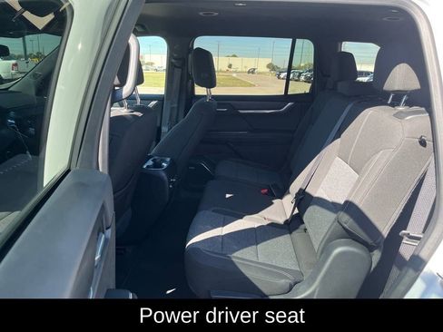 Used 2025 GMC Acadia Elevation image 20