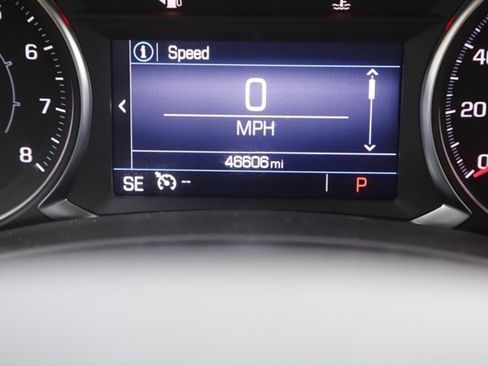 Used 2022 GMC Terrain SLE w/ Driver Convenience Package image 27