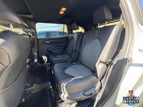 Certified 2025 Toyota Highlander XSE image 23