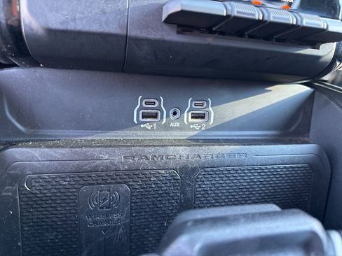 Used 2025 RAM 1500 Laramie image 30