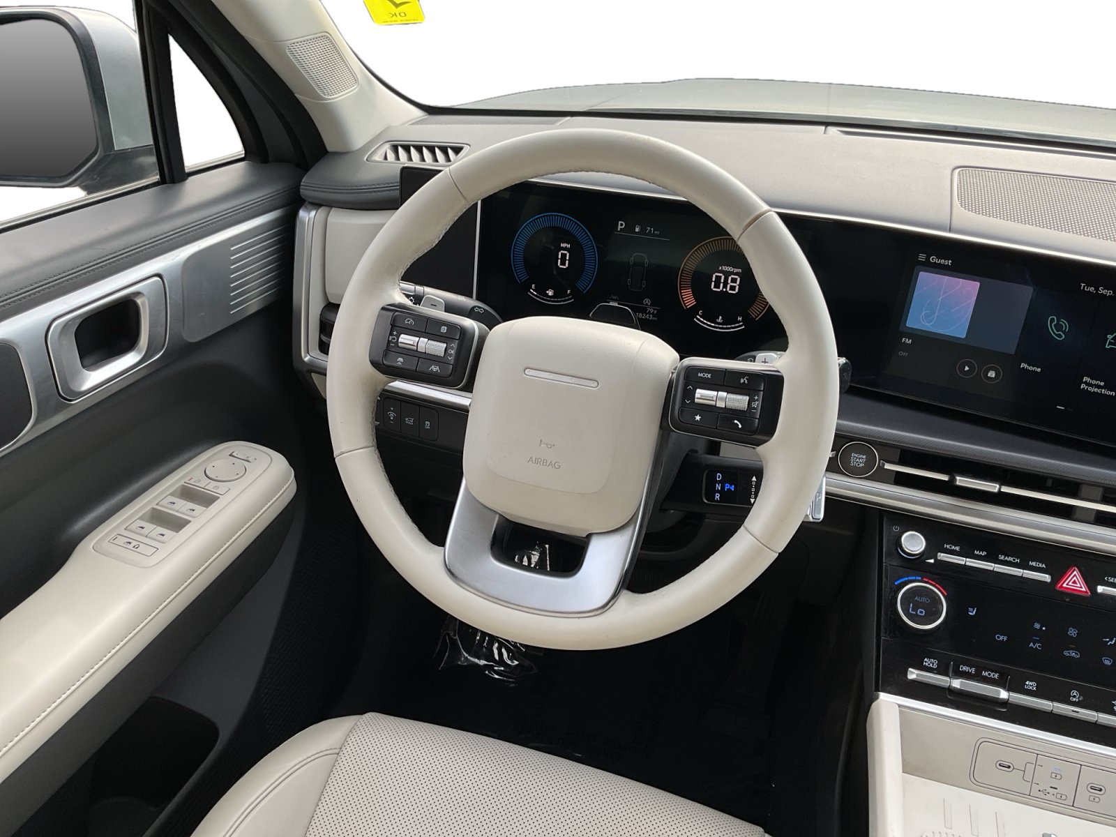 Used 2024 Hyundai Santa Fe SEL AWD/4WD image 11