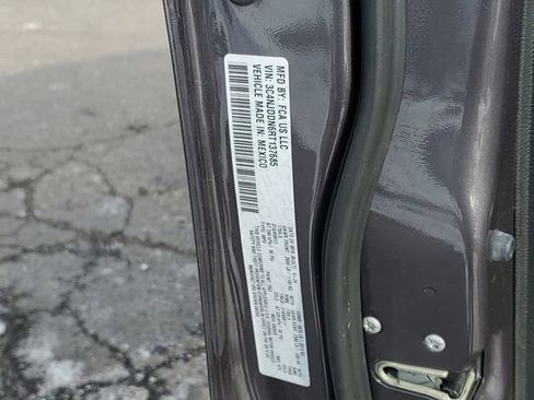 Used 2024 Jeep Compass Trailhawk w/ Trailhawk Elite Group image 33