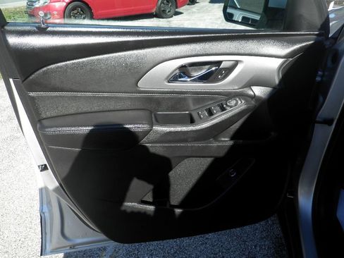 Used 2022 Chevrolet Traverse LT w/ LPO, Cargo Package image 12