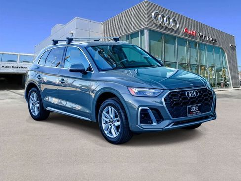 Used 2023 Audi Q5 2.0T Premium w/ Convenience Package image 5
